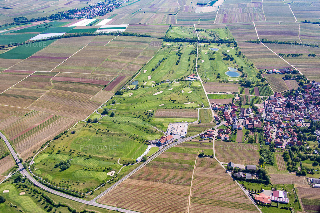 Luftbild: Dackenheim, Golfplatz in Dackenheim im Bundesland Rheinland-Pfalz in Deutschland. Foto: IMG_078737.jpg vom 13.05.2015 durch Werner Riehm/FLY-FOTO.de