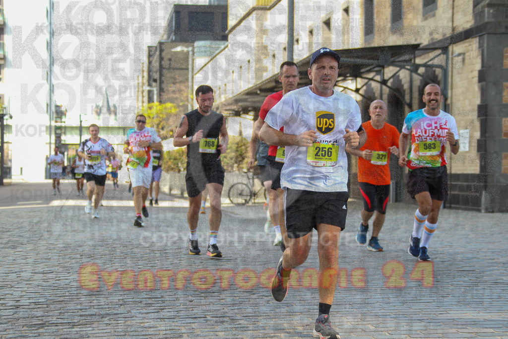 250920_1455_EV4_7575 | Sportfotografie im Rhein-Sieg Kreis, Köln, Bonn, NRW, Rheinland Pfalz, Hessen, etc. Unser Tätigkeitsfeld umfasst den Laufsport vom Volkslauf über den Marathon, Duathlon, Triathon bis zum Ultralauf wie Kölnpfad Ultra oder Schindertrail.