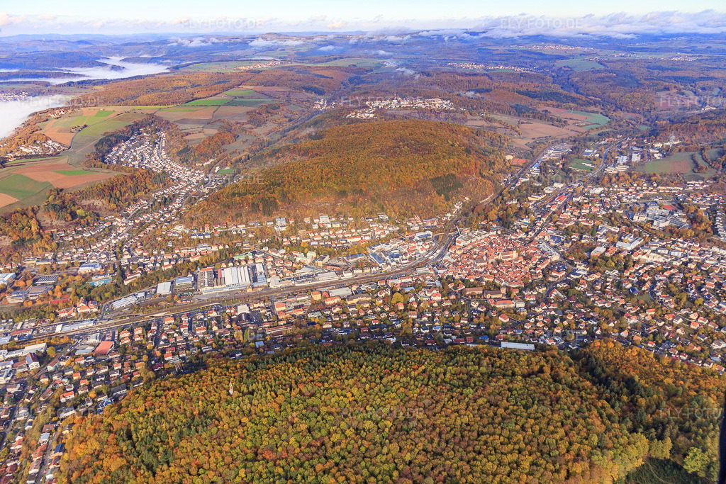Luftbild: Stdtübersicht aus Südosten in Mosbach im Bundesland Baden-Württemberg in Deutschland.Foto: IMG_112284.jpg vom 02.11.2018 durch Werner Riehm/FLY-FOTO.deAuflösung des Originals: 5472 x 3648 px
