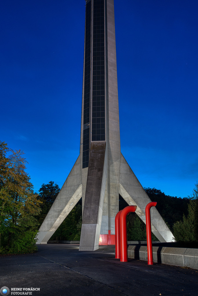 Alte_Architektur_0021 | Alle Bilder von Heinz Vonäsch Fotografie können alle zu günstigen Preisen gekauft werden! Download der Bilder, Ausdrucke, Postkarten, Tassen T-Shirts, Kalender, Alu- Dibond usw. - Realisiert mit Pictrs.com