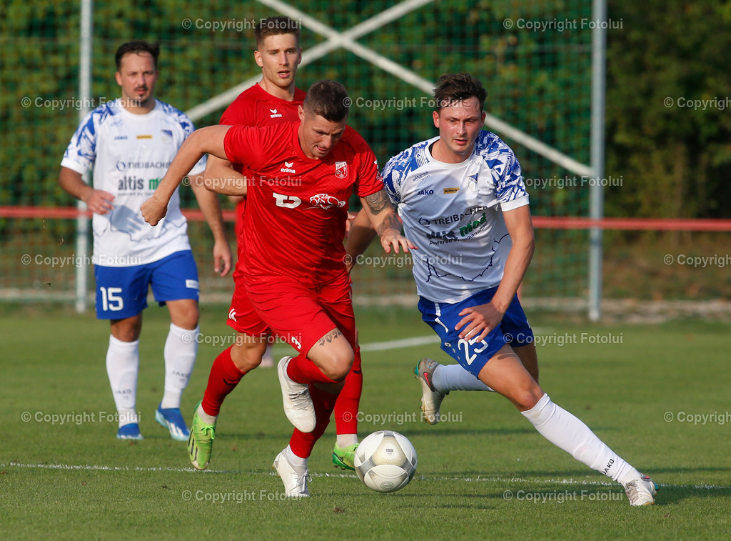A_LUI_010924_25 | SPORT FUSSBALL REGIONALLIGA MITTE 01.09.2024 ASKOE OEDT-SK TREIBACH IM BILD :DENIS BROZIK (OEDT) UND MARCO PUSNIK (TREIBACH) FOTO:FOTOLUI 