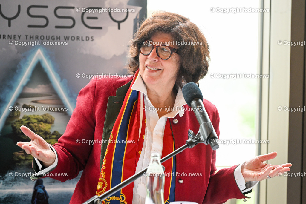 Pressekonferenz Brucknerhaus Linz - KLangwolke 2023_ Odyssey_ 16.05.2023-12 | 16.05.2023, Bruckner Linz, AUT, Pressekonferenz Brucknerhaus Linz - KLangwolke 2023, Odyssey, im Bild Francesca Zambello (Direction, Regisseurin)