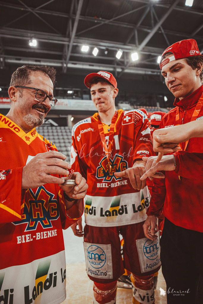 U21 Elit_EHCB vs GCK Lions _5-339 | Sportbilder, Sportfotograf, Hochzeits- und Eventfotografin, Flugshows, Portraits und Tiershooting, Aviation, Downhill, Nationalleague, Swissleague, International