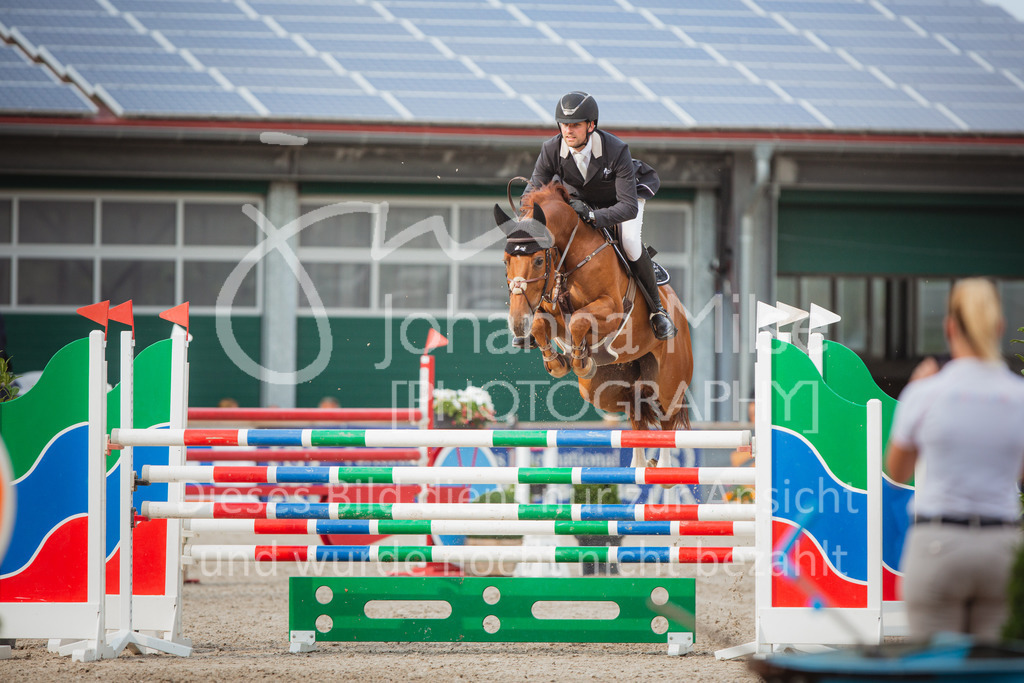 220705_Mühlen_M-Spr-727 | Late Entry Mühlen
05.07.2022
Springprüfung Kl.M*
6-8jährige Pferde
