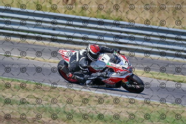 26bt04-0085 | markuskiefer.com - Realisiert mit Pictrs.com