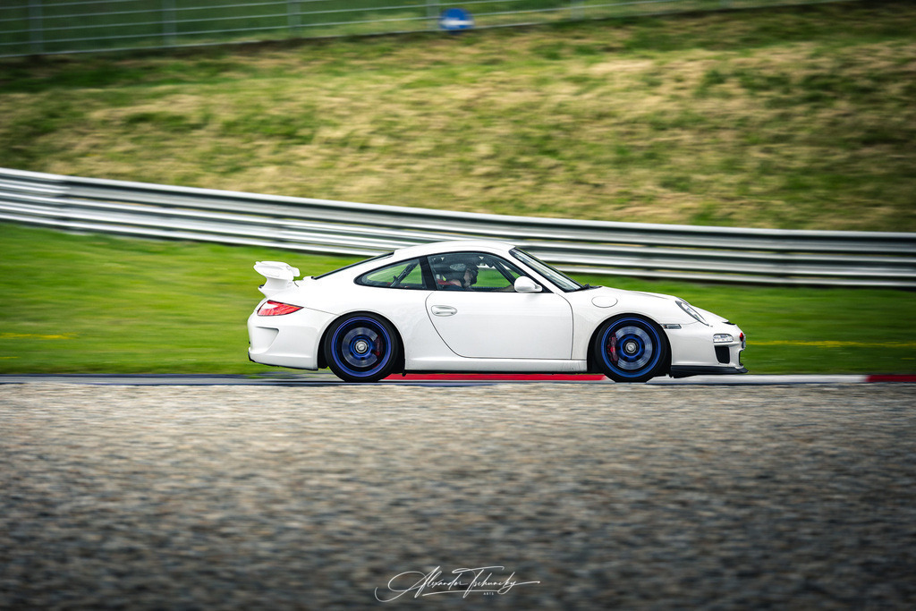 R6PZ1611 _Alexander Tschuncky | Entdecken Sie die faszinierende Welt von Alexander Tschuncky Arts: Kreative Fotografie, atemberaubende Automobilkunst und hochwertiger Bilderdruck. Lassen Sie sich inspirieren! - Realisiert mit Pictrs.com