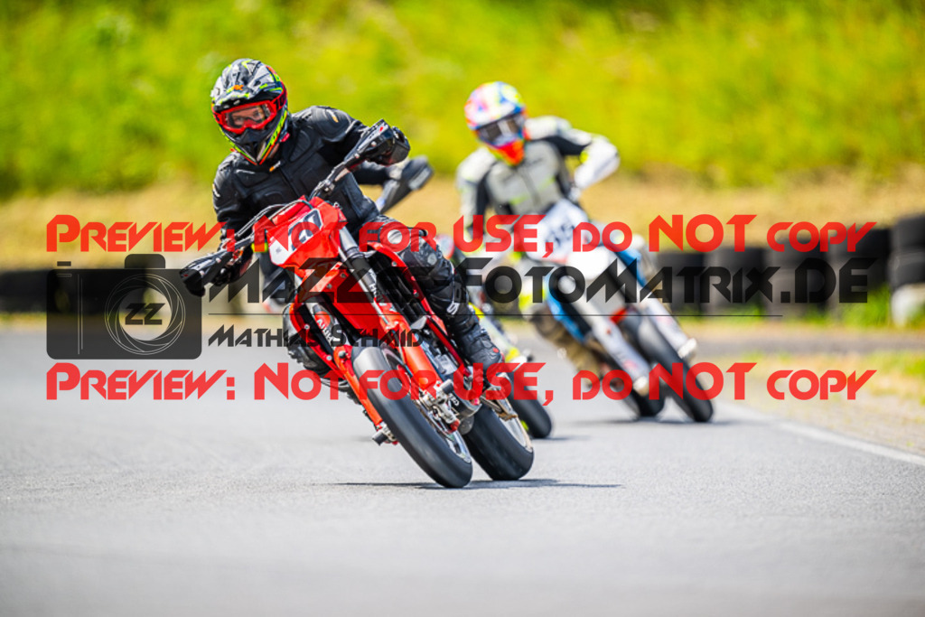 MaZZes_FotoMatrix_220528_9628 | Fotograf Mathias Schmid
Sportfotograf,
Eventfotograf,
Hochzeitsfotograf,
Portraitfotograf