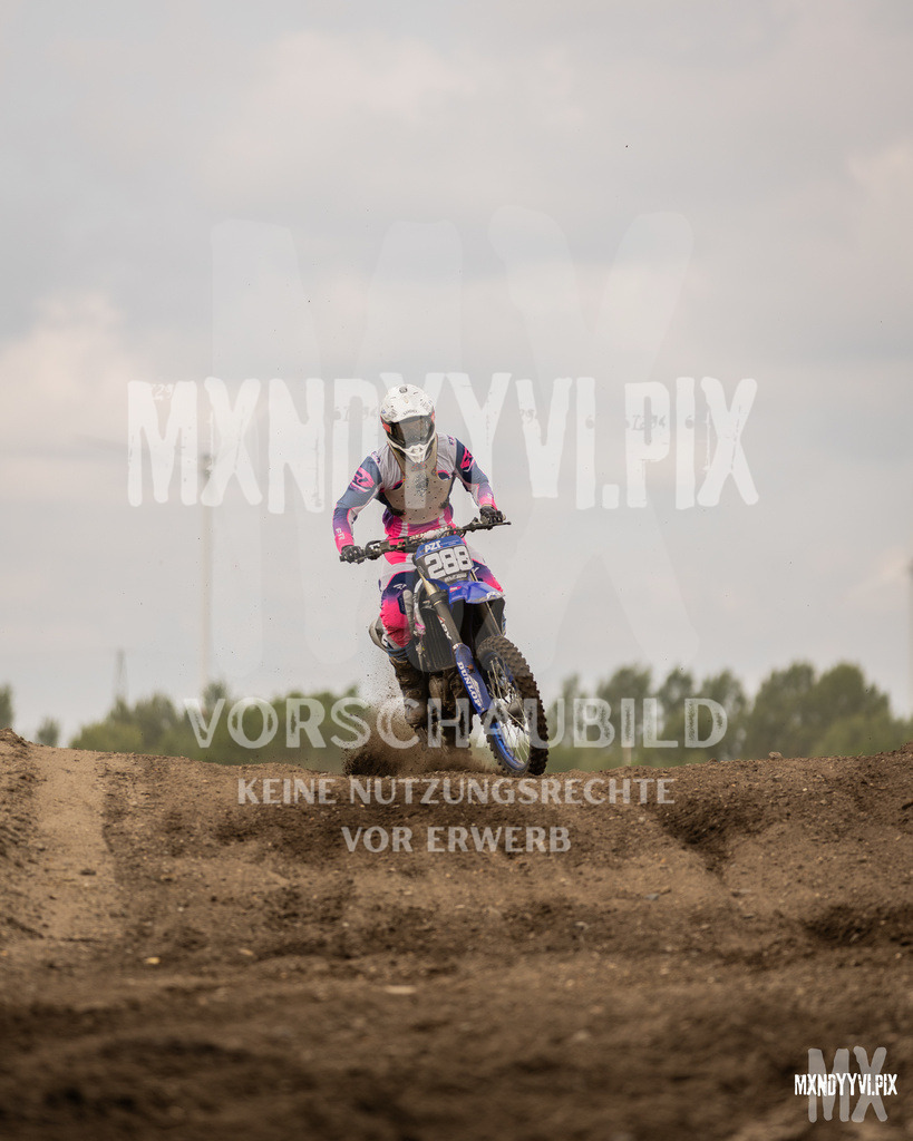 866A1585 | mxndyyvipix