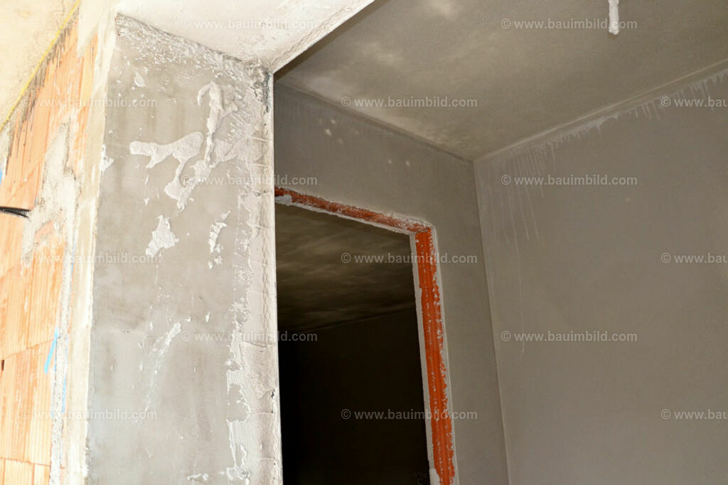 bib-lg18-putzarbeiten-0148 | Nach LV-Leistungsgruppen sortierte Detailfotos über den Bau eines Hauses. Alle Hausbau-Bilder direkt vom Urheber und Autor der Website Haus-Selber-Bauen.com