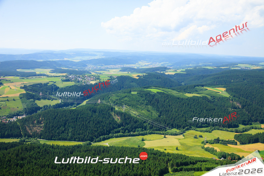 Die Luftaufnahme Gifting - Wilhelmsthal wurde vom UL-Flugzeug (keine Drohne) aus fotografiert.Hohe Druck- Auflösung-die Geschenkidee!