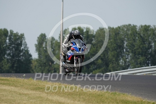 2024_07_14_PBK_32982 | Sportfotografie; SlowMotion; Video; Rennstrecke; Hafeneger; Speer; Racing; RSE; BMW; CBO; Trackday; Motorsportarena; Hockenheimring; Brno; Most; Barcelona; Valencia