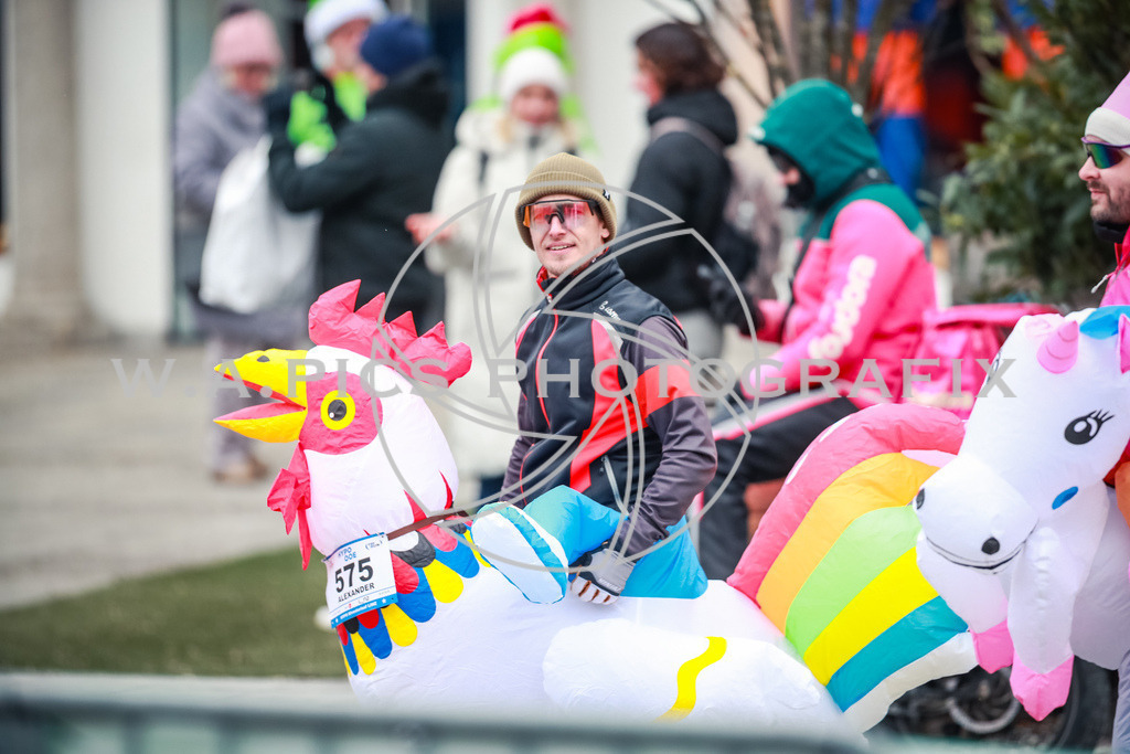SILVESTERLAUF LINZ 25 | Linz, AUSTRIA, 31. Dezember 25, TRIRUN SILVESTERLAUF LINZ 25 , Image shows: 
Photo: WAPICS / BINDER Manuel