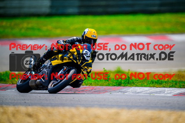 MaZZes_FotoMatrix_240717_6007705_0223 | WEISS