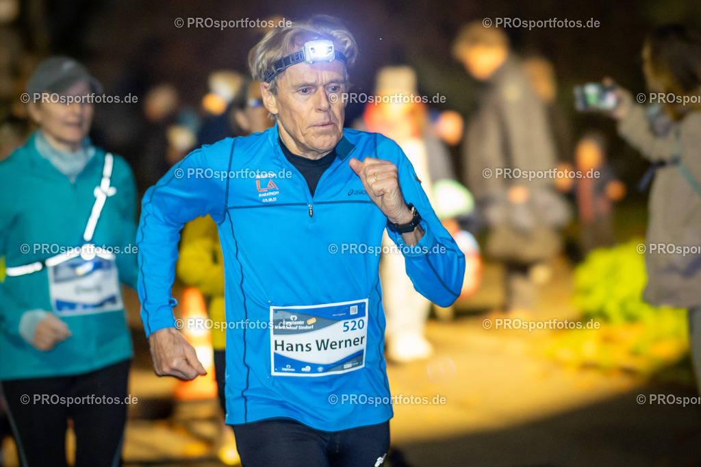 Martinslauf Sindorf 2023 in Kerpen-Sindorf, 09.11.2023 | Impressionen vom Martinslauf Sindorf 2023 am 09.11.2023 in Kerpen-Sindorf (Nordrhein-Westfalen).