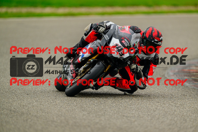 MaZZes_Fotomatrix_20241003_6007705_2264 | ROT