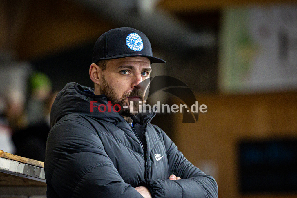 SC Forst NATURE BOYS gegen ESC Hassfurt HAWKS | Eishockey Landesliga Herren Playoffs 2024/25 - Spiel 2 von 4, SC Forst NATURE BOYS gegen ESC Hassfurt HAWKS, 20250222,Fritz STÖGBAUER (Nature Boyz hc) Portrait, Freisteller,2025-02-22 in Peißenberg (Eisstadion Peißenberg)Fritz STÖGBAUER (Nature Boyz hc)Copyright: WolfgangxLindner foto-lindner.de