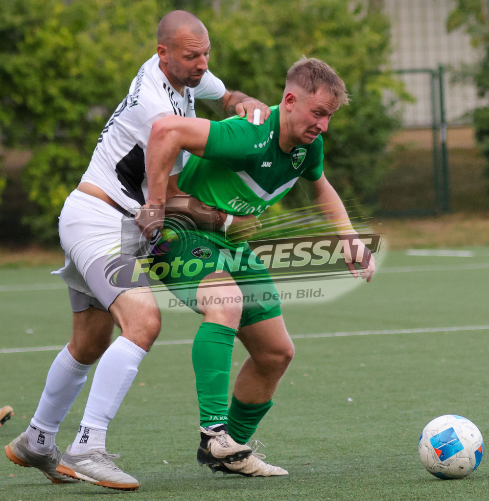 SC Bünde - TuS Bexterhagen | Auf dem Bild zu sehen: grün SC Bünde: ; weiß TuS Bexterhagen:  SC Bünde, TuS Bexterhagen, Saison 26/27, Testspiel, Hunnebrock, Deutschland - Realisiert mit Pictrs.com
