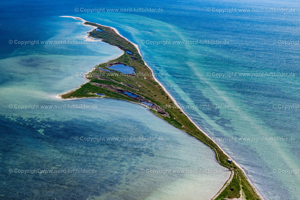 Fehmarn_Püttsee_Krummsteertsulsdorfer_Wiek_ELS_5773010524 | FEHMARN 01.05.2024 Fehmarn Krummsteert-Sulsdorfer Wiekliegt im Südwesten der Insel Fehmarn. Er ist zur Besichtigung freigegeben und seit 1916 in Betrieb. // Fehmarn Krummsteert-Sulsdorfer Wiek is located in the southwest of the island of Fehmarn. It is open to visitors and in use since 1916. Foto: Martin Elsen