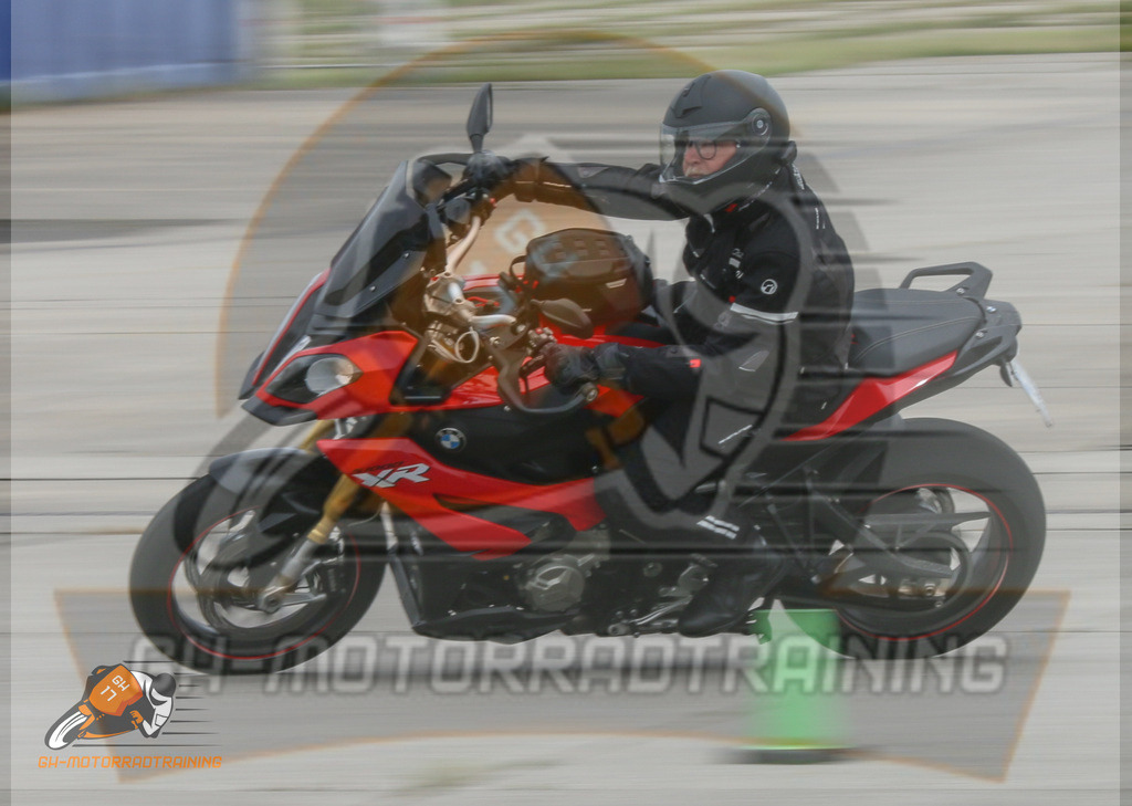IMG_2769 | gh-motorradtraining-foto.de - Realisiert mit Pictrs.com
