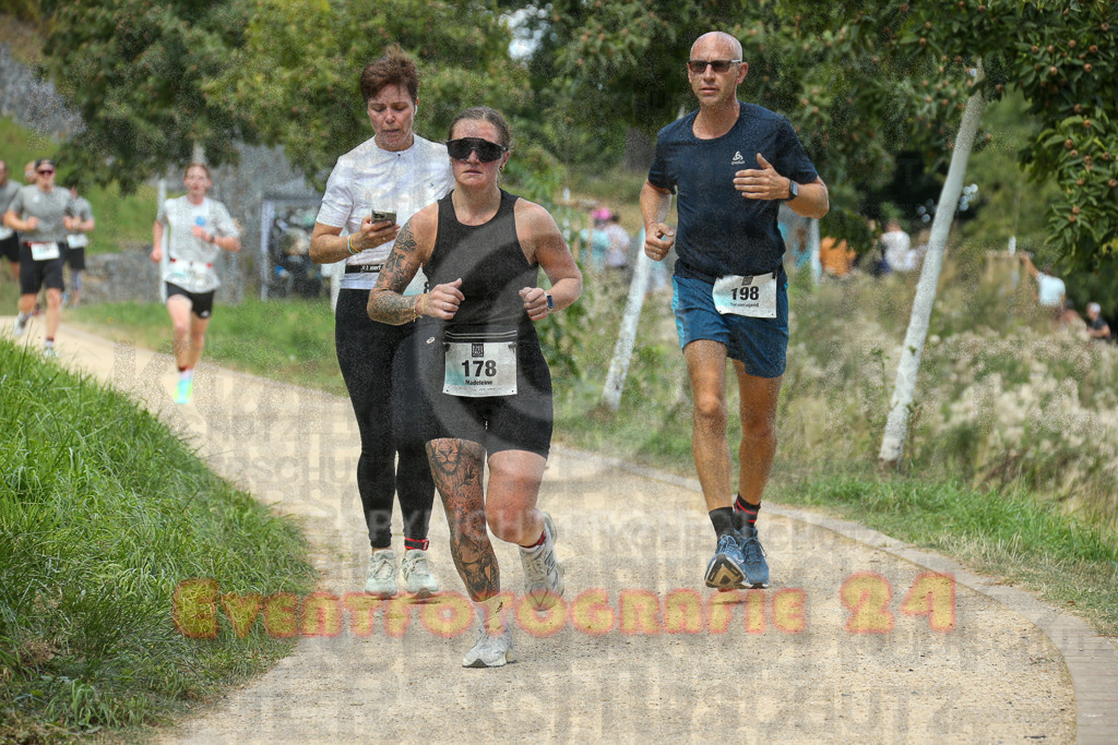 250824_1253_EX1_0810 | Sportfotografie im Rhein-Sieg Kreis, Köln, Bonn, NRW, Rheinland Pfalz, Hessen, etc. Unser Tätigkeitsfeld umfasst den Laufsport vom Volkslauf über den Marathon, Duathlon, Triathon bis zum Ultralauf wie Kölnpfad Ultra oder Schindertrail.