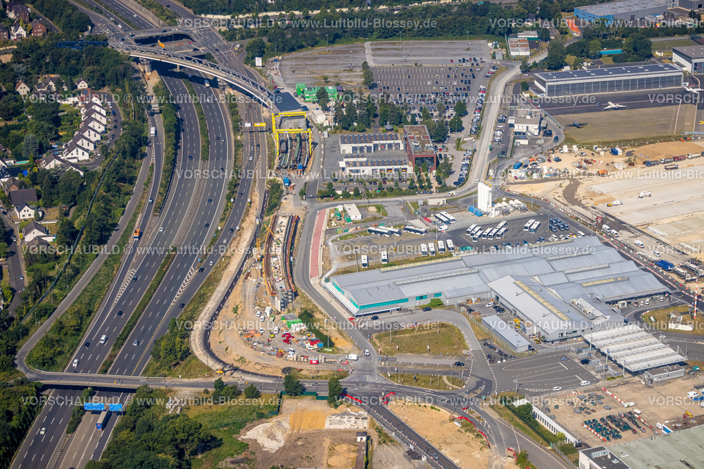 Duesseldorf220700461 | Luftbild, Flughafen Düsseldorf Airport, Flughafenstraße Modul D, Lohausen, Düsseldorf, Rheinland, Nordrhein-Westfalen, Deutschland