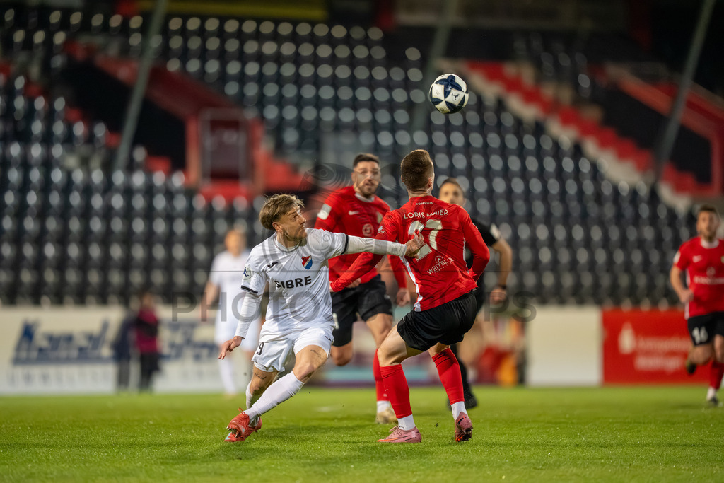 SG Sonnenhof Grossaspach vs. TSV Steinbach Haiger, Fussball, Regionalliga Suedwest, 25. Spieltag, 20.03.2026 | Loris Maier (SG Sonnenhof Großaspach, #27),SG Sonnenhof Grossaspach vs. TSV Steinbach Haiger, Fussball, Regionalliga Suedwest, 25. Spieltag, 20.03.2026Foto: photosbyphips/Philip Ziegler
