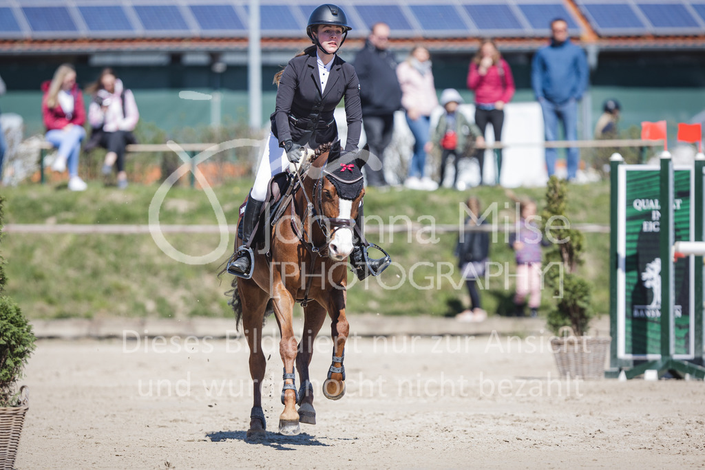 220416_3_A-Springen2-410 | Frühlingsfest der Pferde
Herford
16.April 2022
03/2 Sprigprüfung mit steigenden Anforderungen Kl. A** geschlossen 44-481 RLP