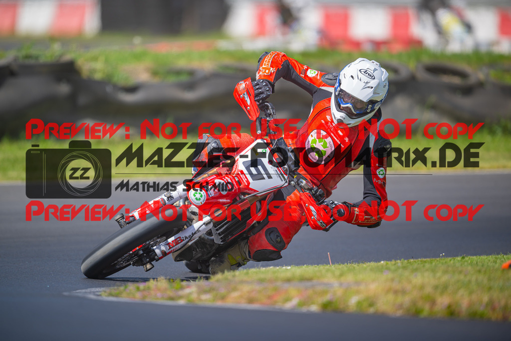 MaZZes-Fotomatrix-20260508-45231 | G4