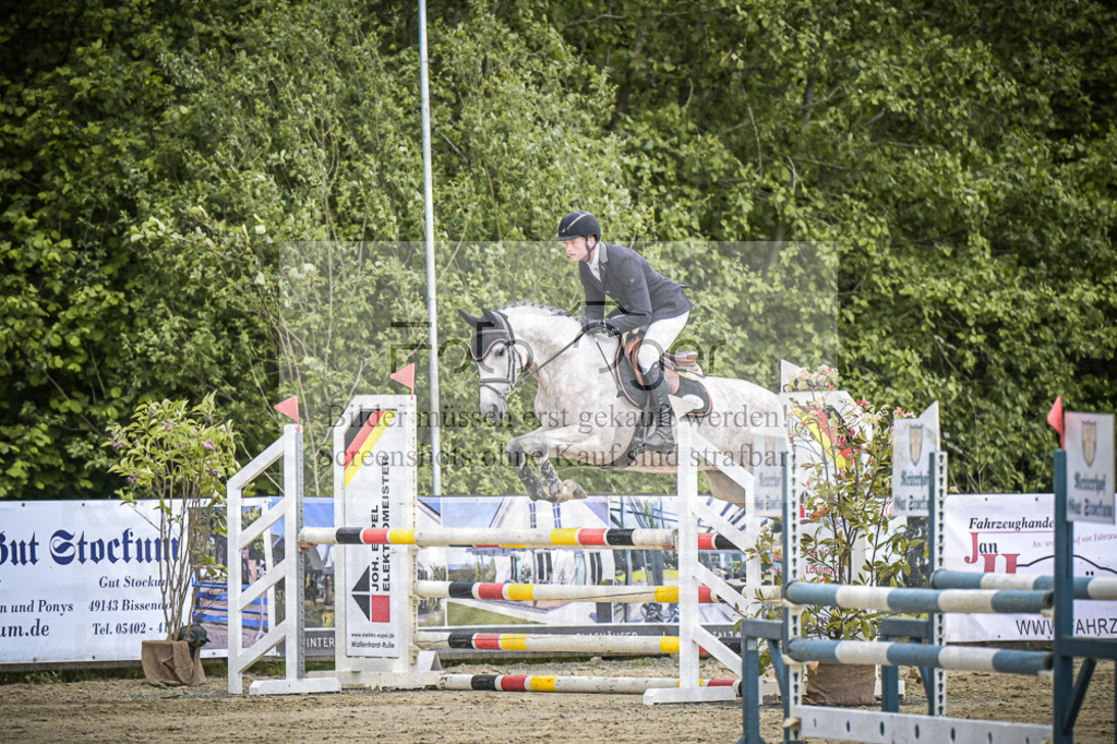 DOS_1549 | Entdecke hochwertige Reitturnierfotos von Foto Oger. Professionell, emotional und authentisch – jetzt Lieblingsmomente im Shop bestellen. - Realisiert mit Pictrs.com