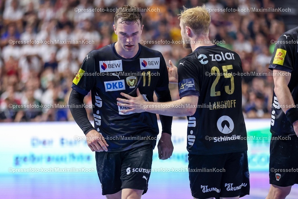 KoeEHF14062501043 | 14.06.2025, Handball, Halbfinale TruckScout24 EHF FINAL4, LANXESS arena Köln, Füchse Berlin - HBC Nantes: Lasse Bredekjaer Andersson (Fuechse Berlin #11) Matthes Langhoff  (Fuechse Berlin #25) 