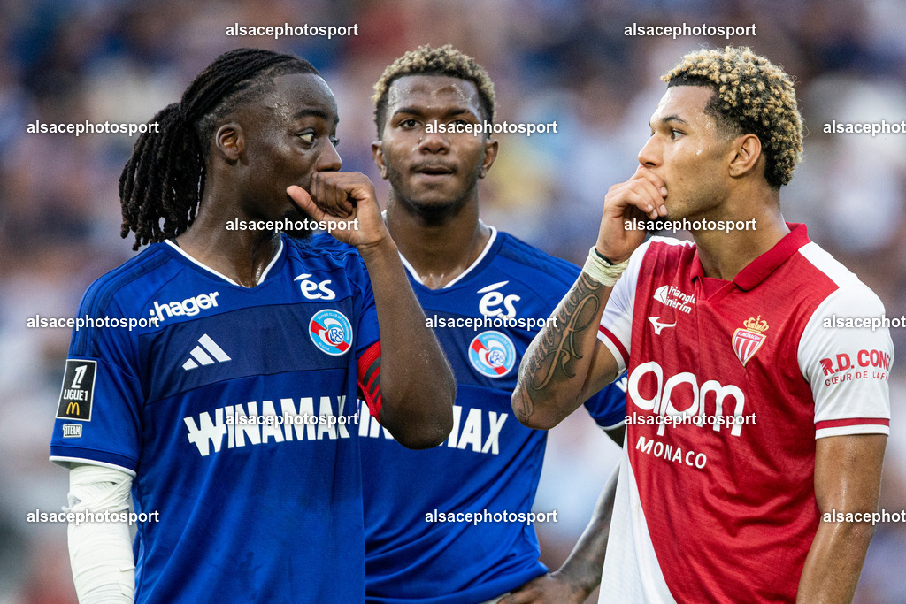 9L6A8577 | Paris Brunner #29 (AS Monaco) et Ismaël Doukouré #6 (Racing de Strasbourg) - Realisiert mit Pictrs.com