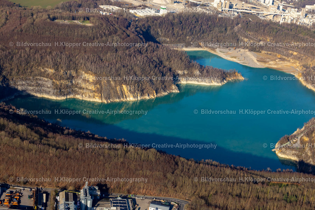 Luftbild Wülfrath-8678 | Luftbildfotografie Uferbereiche des Renaturierungs- Sees " Steinbruch Schlupkothen " in Wülfrath im Bundesland Nordrhein-Westfalen, Deutschland - Realisiert mit Pictrs.com