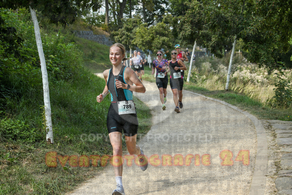 250824_1443_EX1_7278 | Sportfotografie im Rhein-Sieg Kreis, Köln, Bonn, NRW, Rheinland Pfalz, Hessen, etc. Unser Tätigkeitsfeld umfasst den Laufsport vom Volkslauf über den Marathon, Duathlon, Triathon bis zum Ultralauf wie Kölnpfad Ultra oder Schindertrail.
