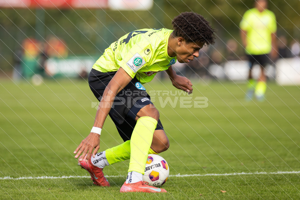 20251003_Picselweb-Fotografie_1R3_2095 | DFB Pokal 2. Runde, JFV A/O/B/H/H - SV Stuttgarter Kickers, Foto: Jörg Struwe - picselweb.de - Realisiert mit Pictrs.com