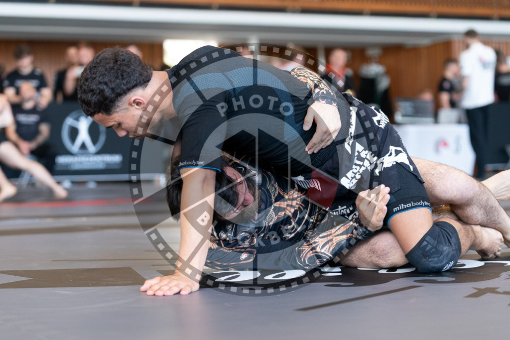 20250329PBB1151 | Fighters compete during the International Luta Livre (ILLCS) Germany IX Spring 2025 Competition spring on March 29, 2025 in Hannover, Germany.© Chiara Dazi