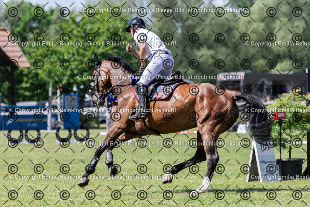 CL5A9940 | Emilia Reinking Fotografie - Realisiert mit Pictrs.com