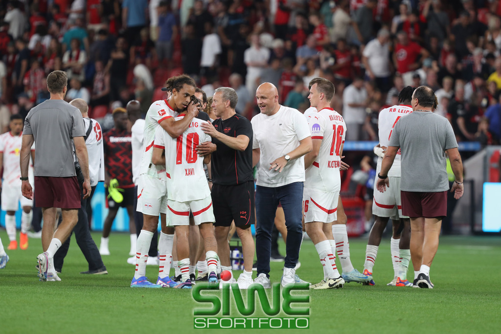 1.Fussball-Bundesliga  :    Bayer 04 Leverkusen--RB Leipzig   2.Spltg. | 31.08.2024.2024; Fussball; GER;  Saison 2024/2025 ; 1.Bundesliga;  2.Spieltag. :  Bayer 04 Leverkusen-- RB Leipzig  :   Leipziger- Jubel nach dem Sieg beim Deutschen Meister.DFL REGULATIONS PROHIBIT ANY USE OF PHOTOGRAPHS AS IMAGE SEQENCES AND/OR QUASI-VIDEO. - Realisiert mit Pictrs.com