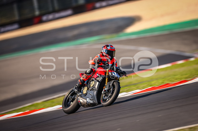 0082-240624_NR-003_82 | Deine Full-Service-Agentur für ✔️Videoproduktionen und ✔️Motorsportfotografie Jetzt Angebot anfragen!