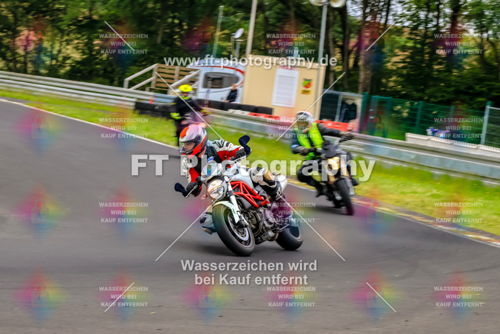 VBK-7479 | Hier findet Ihr Bilder von Touristenfahrten auf der Nürburgring Nordschleife oder von anderen Veranstaltungen die ich besucht habe. Viel Spass beim Durch Schauen 