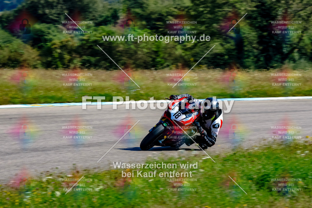 018-4132 | Hier findet Ihr Bilder von Touristenfahrten auf der Nürburgring Nordschleife oder von anderen Veranstaltungen die ich besucht habe. Viel Spass beim Durch Schauen 