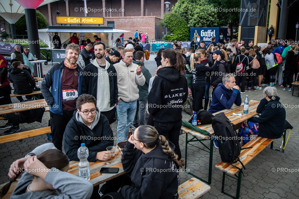 23. ASV Nachtlauf; Koeln, 13.05.26 | Impressionen vom 23. ASV Nachtlauf am 13.05.26 am Tanzbrunnen in Koeln. Foto: BEAUTIFUL SPORTS/Axel Kohring