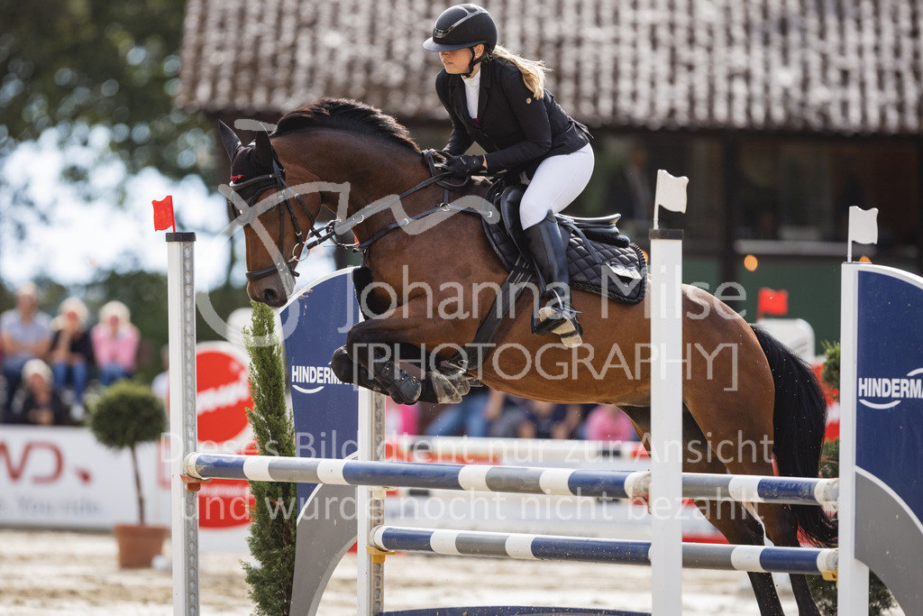 230827_Delbrueck_A-Spr2-824 | Deine schönsten Turniermomente als professionelle Fotos! Entdecke hochwertige Pferdesport-Fotografie im Online-Shop. Jetzt Fotos finden & bestellen!