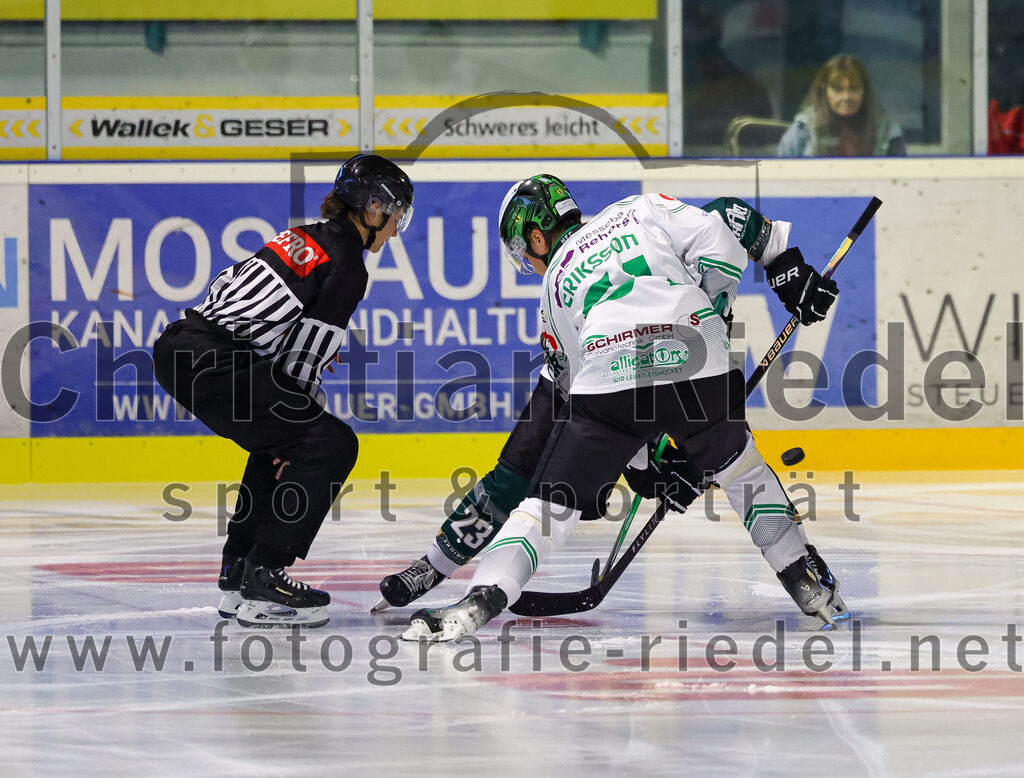 2025-09-21_084_TSV_Erding_gegen_Hoechstadter_Alligators | Erding, Deutschland, 21.09.2025:Eishockey, Oberliga Süd 2025 / 2026, 2. Spieltag, TSV Erding gegen Höchstadter Alligators, Endergebnis: 3:4Foto: Christian Riedel / fotografie-riedel.net