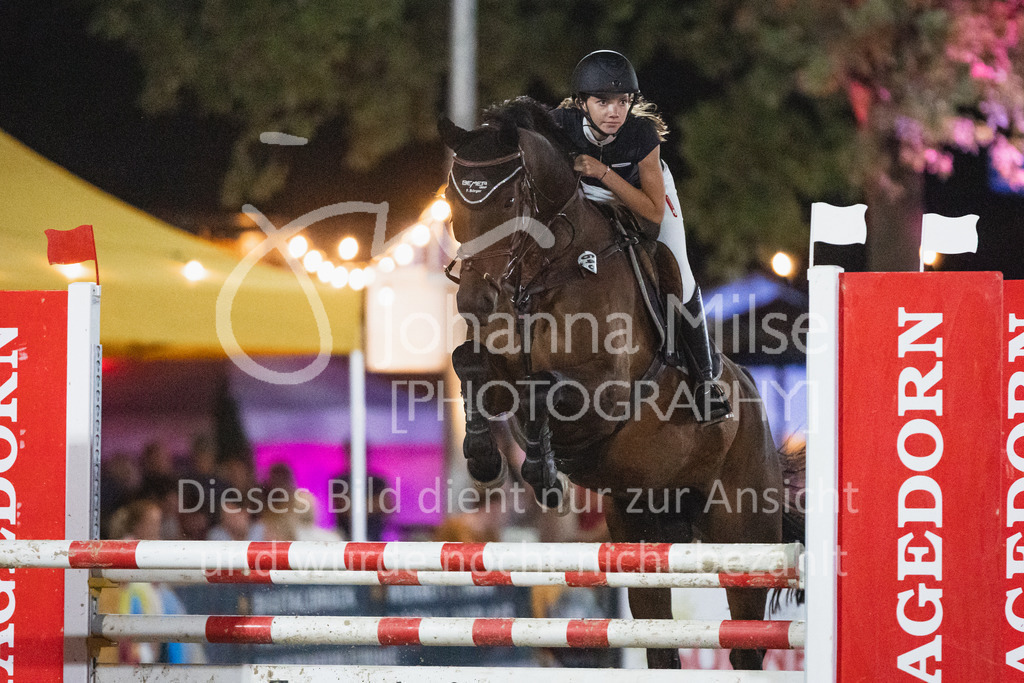 220825_Delbrueck_A1-Mannschaft-517 | Deine schönsten Turniermomente als professionelle Fotos! Entdecke hochwertige Pferdesport-Fotografie im Online-Shop. Jetzt Fotos finden & bestellen!