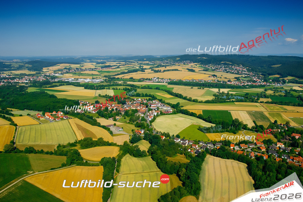 Die Luftaufnahme Au - Küps wurde vom UL-Flugzeug (keine Drohne) aus fotografiert.Hohe Druck- Auflösung-die Geschenkidee!