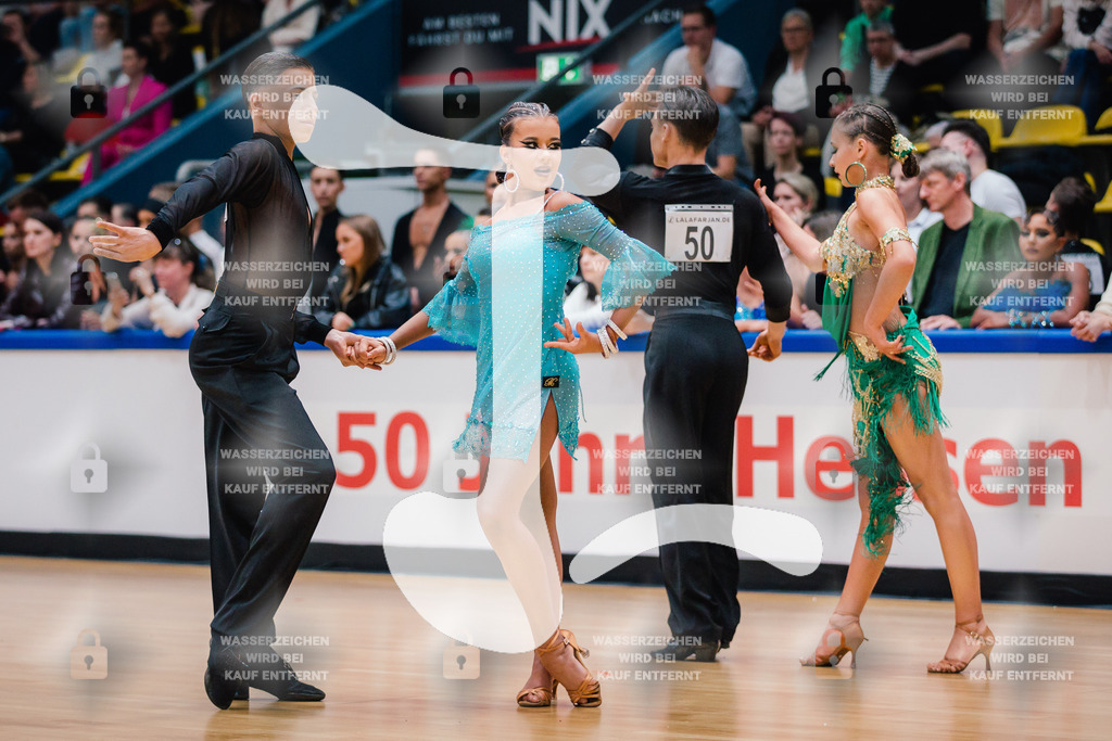 Hessen Tanzt WDSF Open Youth Latin 26th (44) Marcel Kunke _ Elvira Sofia Frunz (Schwarz-Weiß-Club Pforzheim)-2025-05-17-0706 | Webshop for digital downloads and prints of dance sport, event & show photographer Julian Link - Realisiert mit Pictrs.com