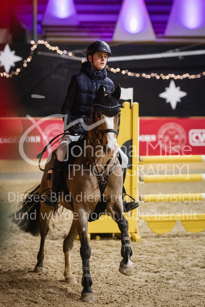 231118_PonyTrophy-254 | Deine schönsten Turniermomente als professionelle Fotos! Entdecke hochwertige Pferdesport-Fotografie im Online-Shop. Jetzt Fotos finden & bestellen!