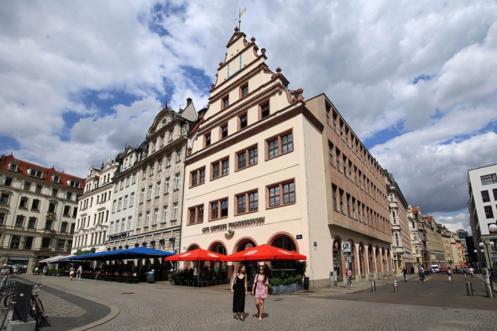 Foto: Leipzig - Alte Waage | Das Team hinter BILDLEXIKON LEIPZIG bündelt historische wie aktuelle Informationen über die Stadt Leipzig in Text und Bild auf einer Plattform und stellt diese der interessierten Öffentlichkeit zur Verfügung.