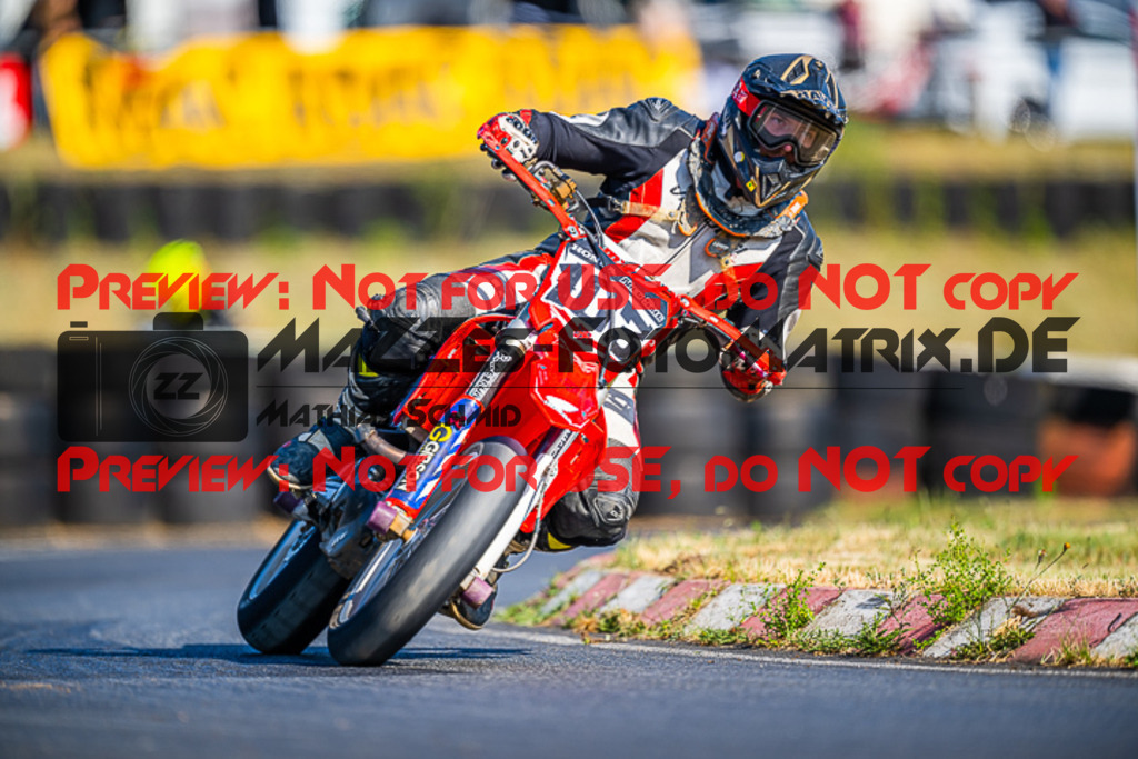 MaZZes_FotoMatrix_220529_5189 | Fotograf Mathias Schmid
Sportfotograf,
Eventfotograf,
Hochzeitsfotograf,
Portraitfotograf