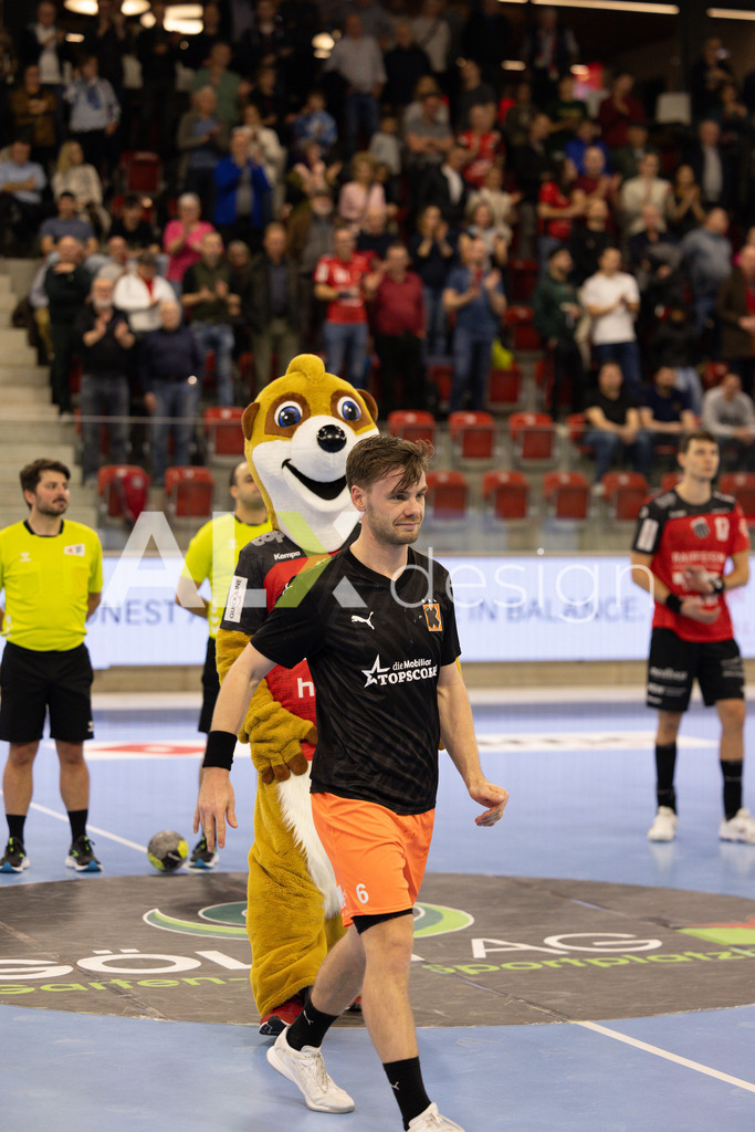 Handballen I Herren I Saison 2025-2026 I Quickline Handball League 2026 | Men I 18. Spieltag I Pfade Winterthur - Kadetten Schaffhausen I 20.12.2025 | 6 Odinn Rikhardsson (Kadetten Schaffhausen) - Flügel rechts - Realisiert mit Pictrs.com